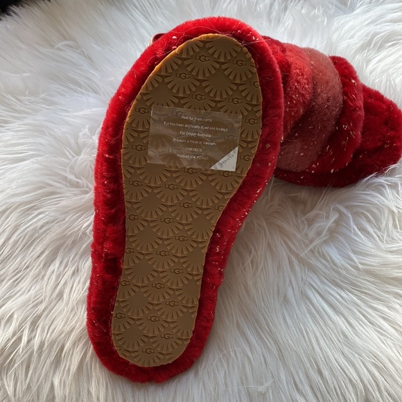OFFER🎁 Kids UGG Fluff Yeah Slipper metallic sparkle - size 12 or bigger size 2 - Picture 5 of 7